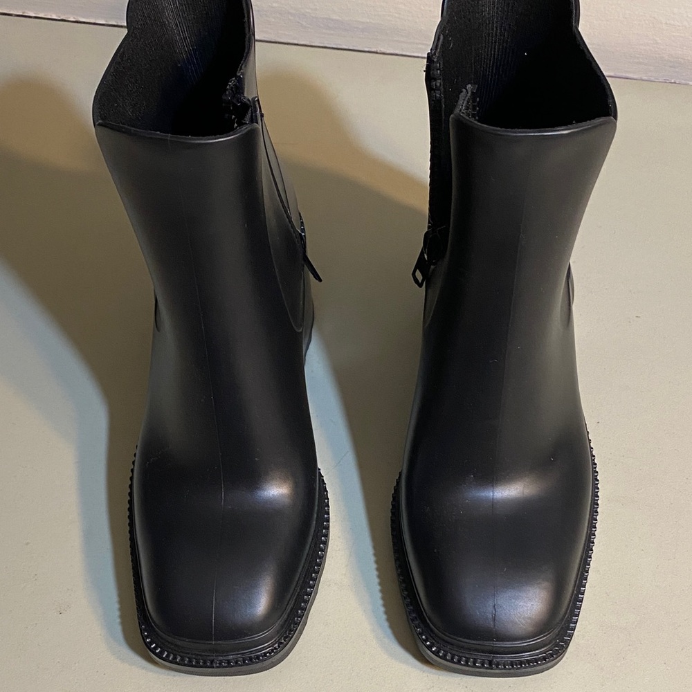INC International Concepts Black Square-Toe Zip Ankle Boots